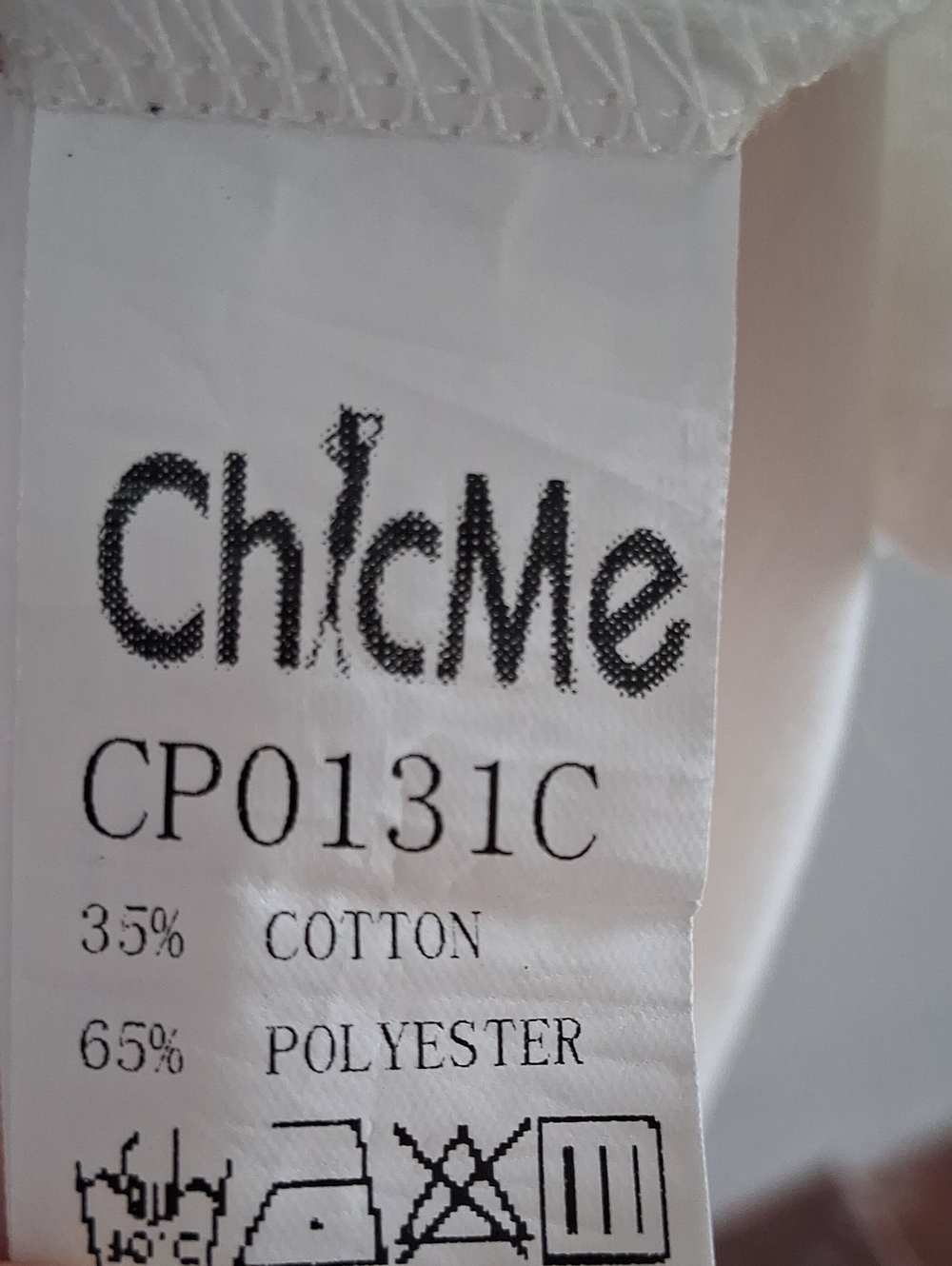 5/$13 Chicme tee - Picture 3 of 3